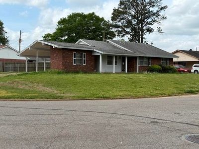 309 Inwood Dr