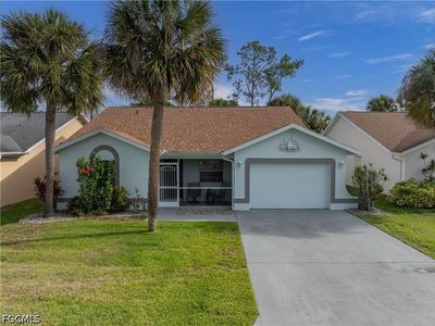 3902 Sabal Springs Blvd