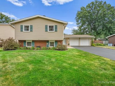 641 Devonshire Ln