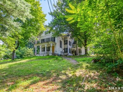 Property at 137 & 141 Main Street South, Woodbury, CT