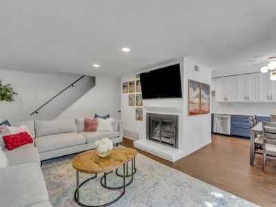 7462 E Northwest Hwy #128