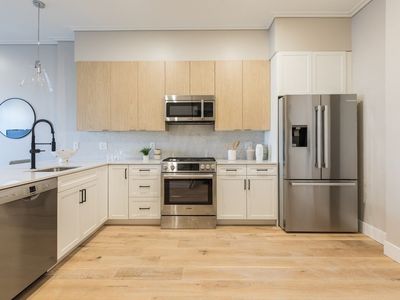 70 Leo M Birmingham Pkwy APT 504