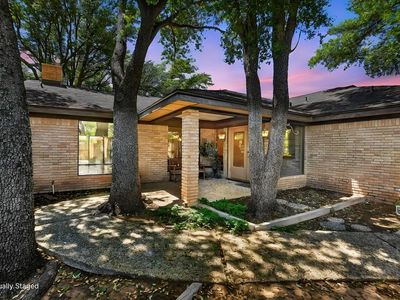 1903 Western Dr