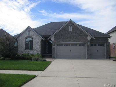 49389 Monarch Dr