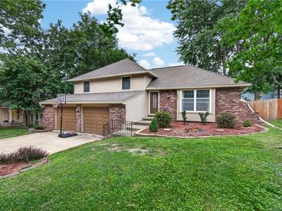 7823 Woodson Rd