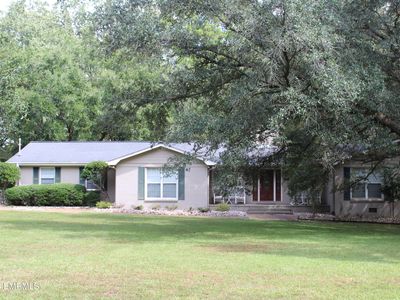 5878 Windsor Cir