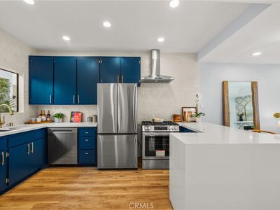 2500 Abbot Kinney Blvd APT 10