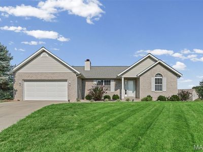 5207 Loyola Ct