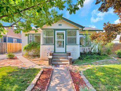 1341 Main St