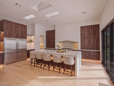 3 Isleworth Dr