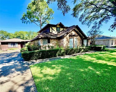 13014 Venice Ln