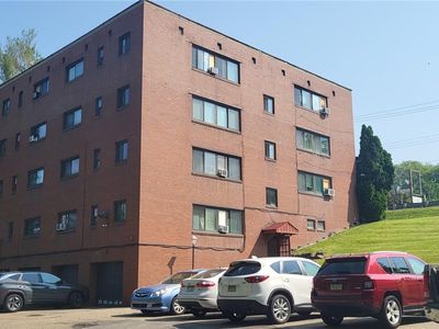 1 Glen Elm Dr
