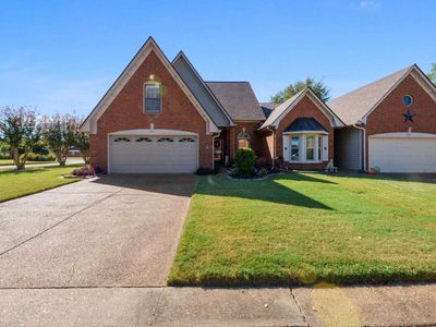 4011 Muirfield Dr