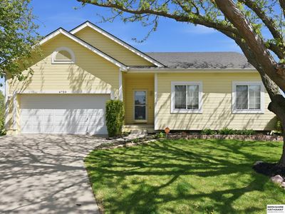 4759 N 149th Cir