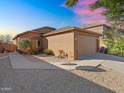 2464 E Camino Malcote