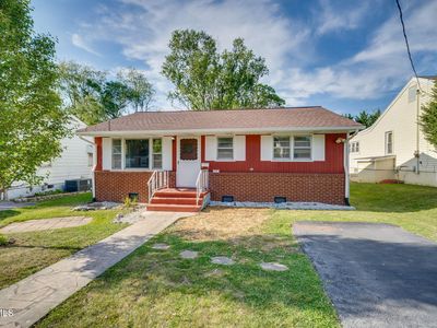 Property at 111 W E St, Elizabethton, TN