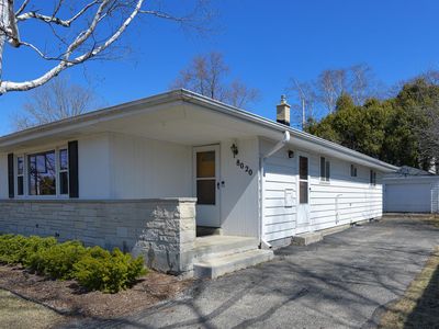 8020 North Mohawk ROAD