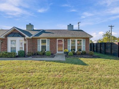 803 Lewis Ct