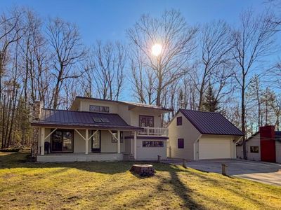 5200 N Pine Grove Dr