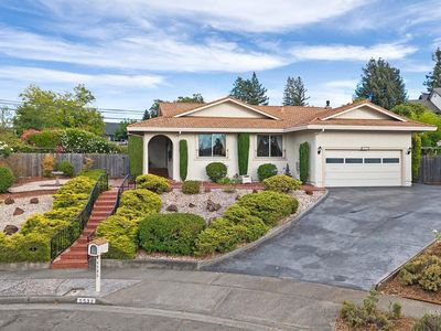 5532 El Encanto Circle