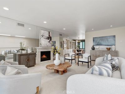 885 S Orange Grove Blvd APT 2