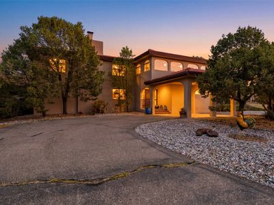 16 Toro Ln