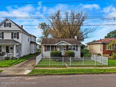 1415 Rundle St