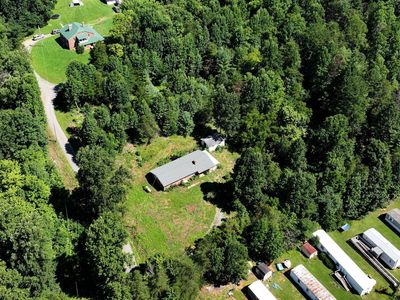 128 Dan Berry Hill Rd