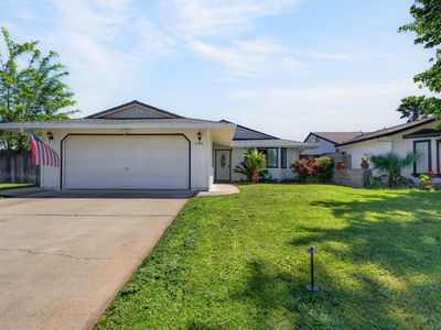 3733 Capricorn Way
