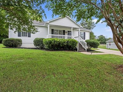 Property at 100 Birch Tree Ln, Thomasville, NC