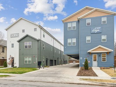 5313-5317 Reiger Ave