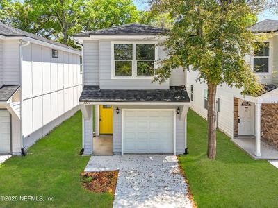 1323 EVERGREEN Avenue