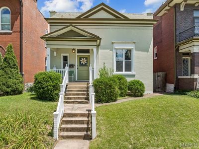 2704 Louisiana Ave
