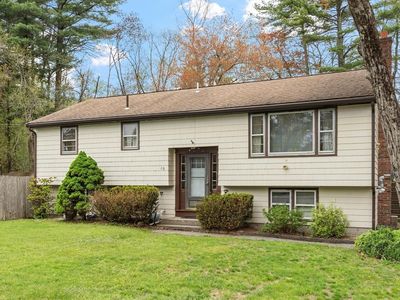 Property at 10 Meadowglen Rd, Billerica, MA