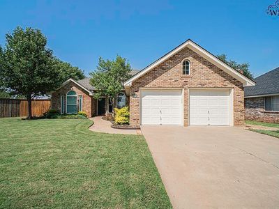 4932 Whisper Wind Dr