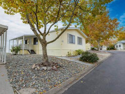 4590 Hickory Trl