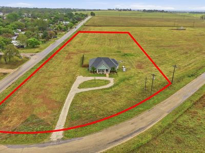 1302 COUNTRYSIDE BND