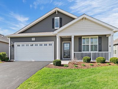 Property at 979 Crestview Ln, Hampshire, IL