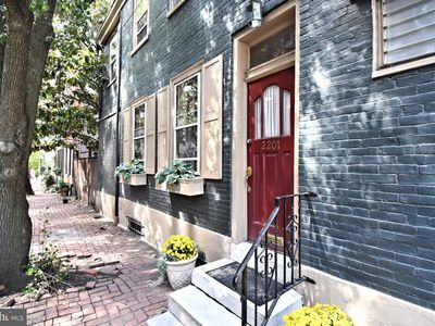 242 S 22nd St