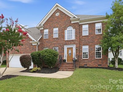 12415 Oakbriar Ln
