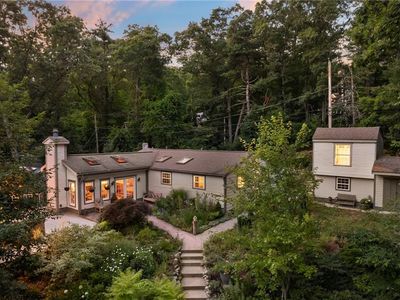 107 Spring Grove Rd