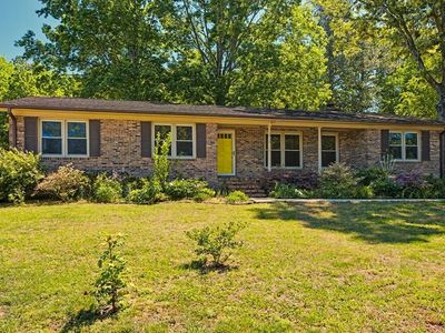 Property at 1012 Donna Ct, Halifax, VA