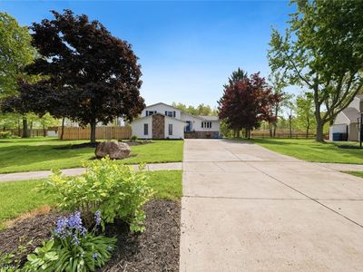 5565 Pin Oak Cir