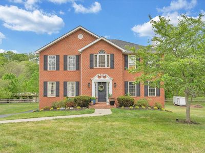 735 Ridgecrest Ln