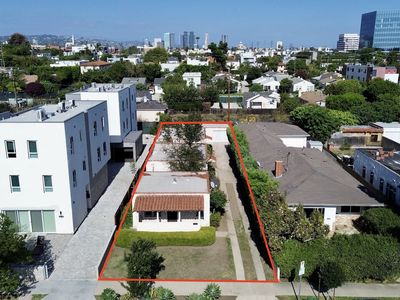 2030 Federal Ave