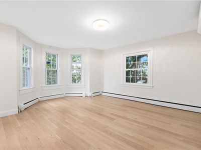 28 Young St #2