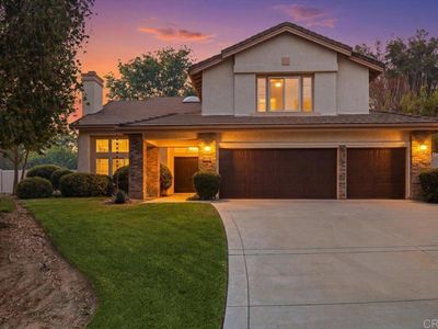 1068 Barsky Ln