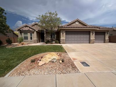 347 E Munich Dr
