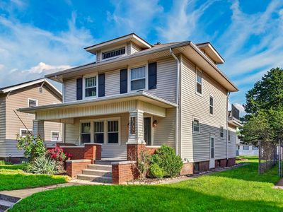 1709 Columbia Ave