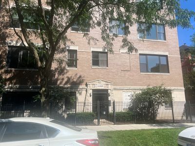 4149 N Kenmore Ave APT 2S